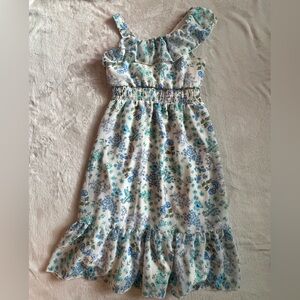 Blue Floral Zenzi Dress size - M 7/8 
Party Dress!